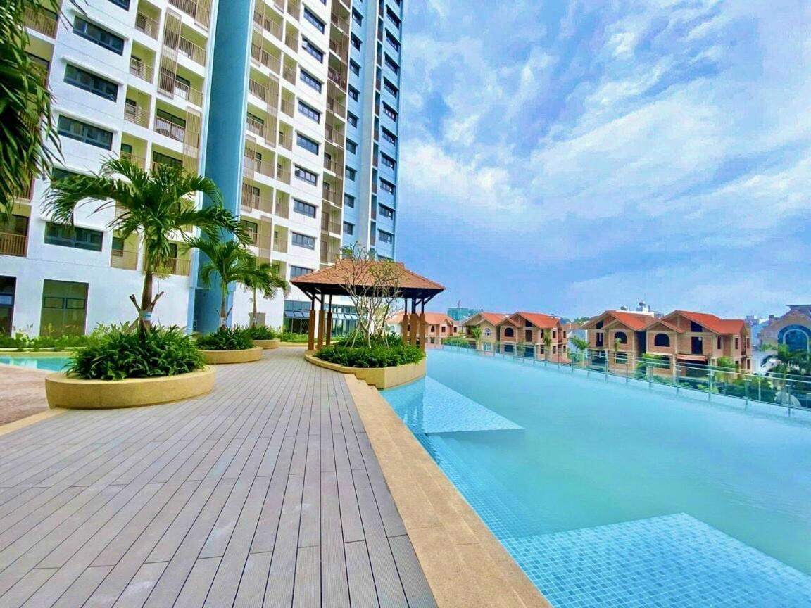 Can Ho Cao Cap Co Ho Boi Tai Bien Hoa Exterior photo